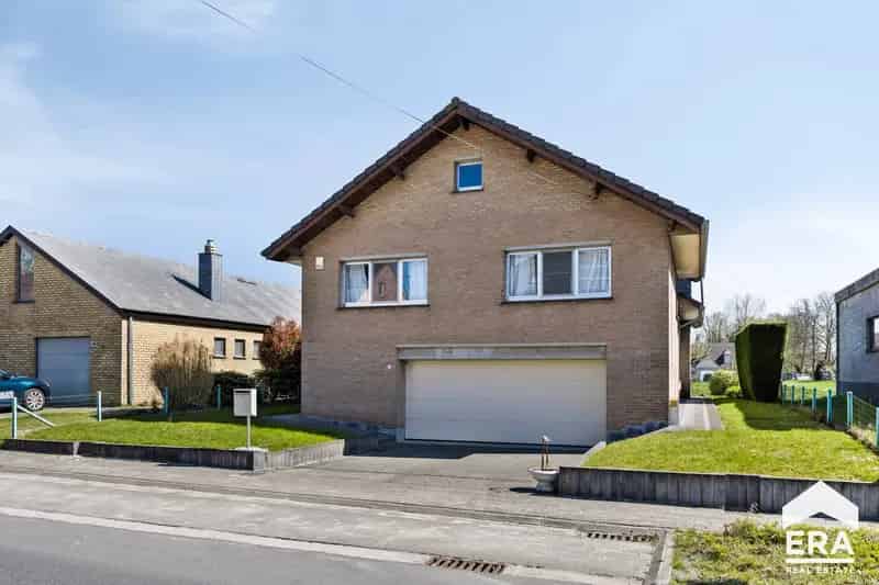 Ruime villa te koop in Ternat centrum