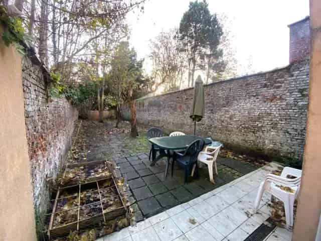 Appartementenblok te renoveren te Sint-Joost-ten-Node