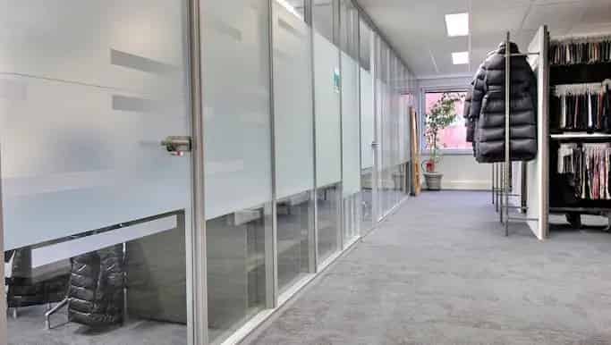 Kantoor te koop Vilvoorde 444m² 10 parkings