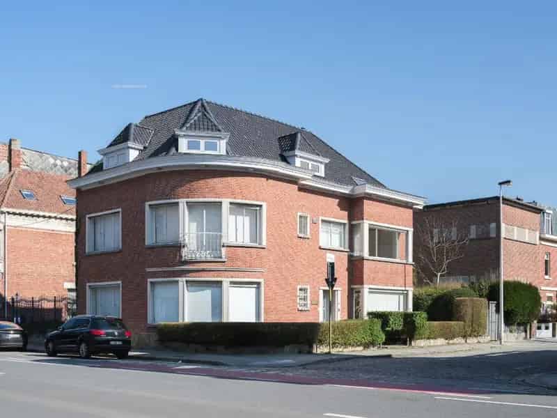 Kantoorruimte met 4 slaapkamers te Gent - Statige Villa
