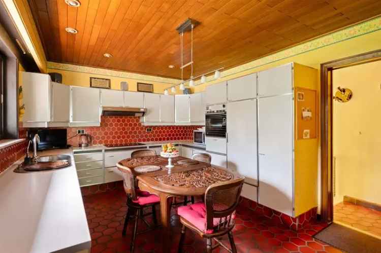 Huis te huur Rijmenam: Architecturale woning met 3 slaapkamers en garage