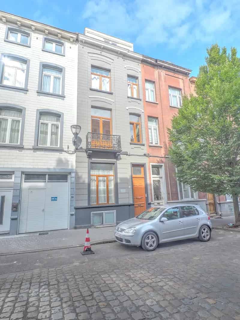 Huis te huur Molenbeek 3 appartementen investering