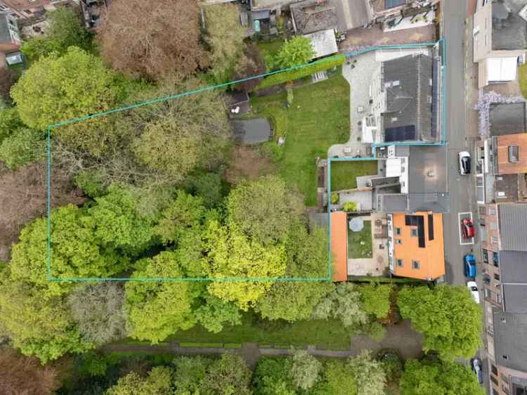 Huis te koop Moerbeke: Gerestaureerde Meesterwoning met Parktuin