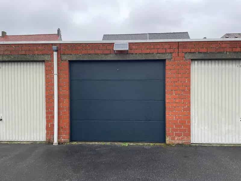 Garagebox op Lauweplaats!