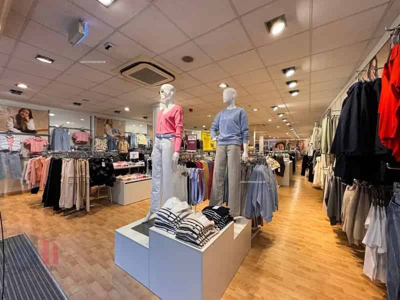 Handelspand te koop Izegem Centrum 623m² Investering