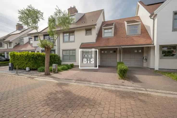 Ruime gezinswoning 4 slaapkamers nabij strand en golfbaan