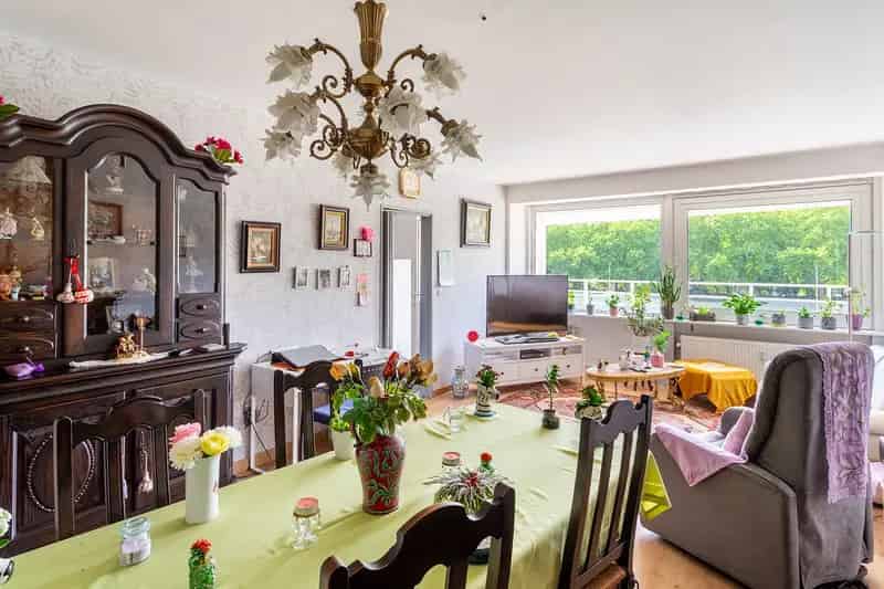 Appartement te koop Antwerpen: 2 slaapkamers, gerenoveerd