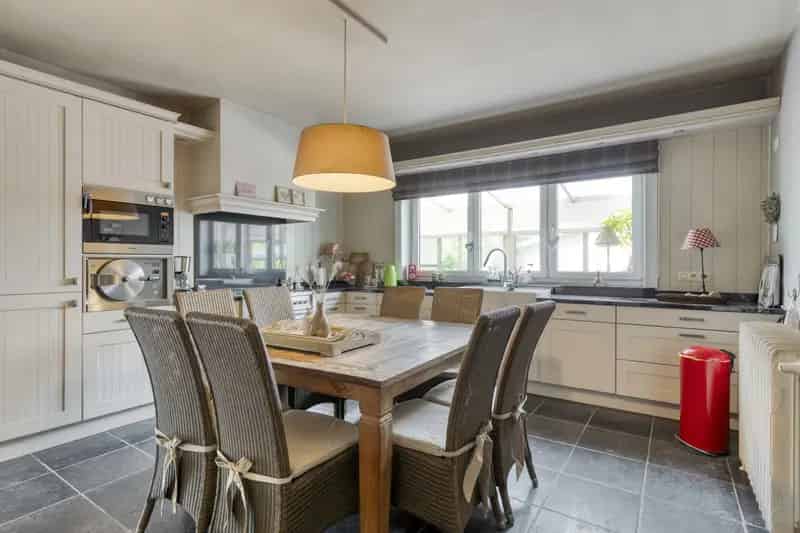 Huis te huur met loods: Wonen en werken gecombineerd