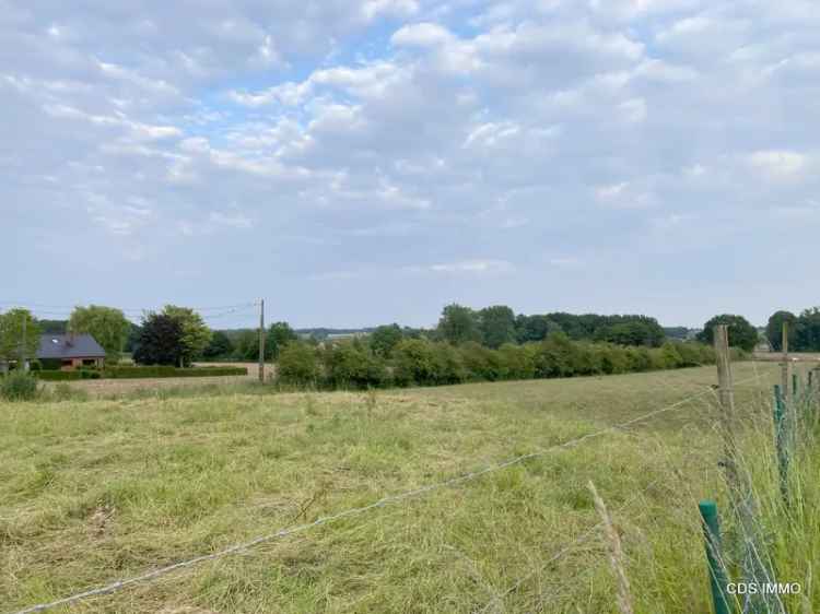 Zeer landelijk gelegen VILLABOUWGROND met een opp. van 11,49 are