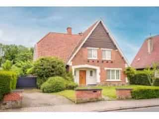 Huis te koop Beersel 3 slaapkamers tuin garage