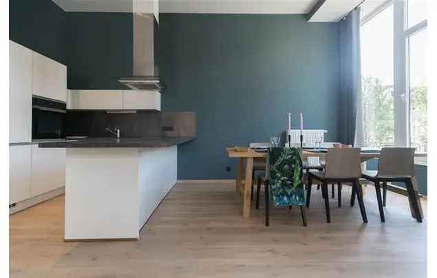 Huur 1 slaapkamer appartement van 85 m² in Liège