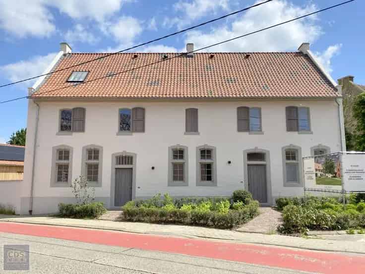 Villa te Koop Zuurbemde: Energiezuinige woning met 3 slaapkamers