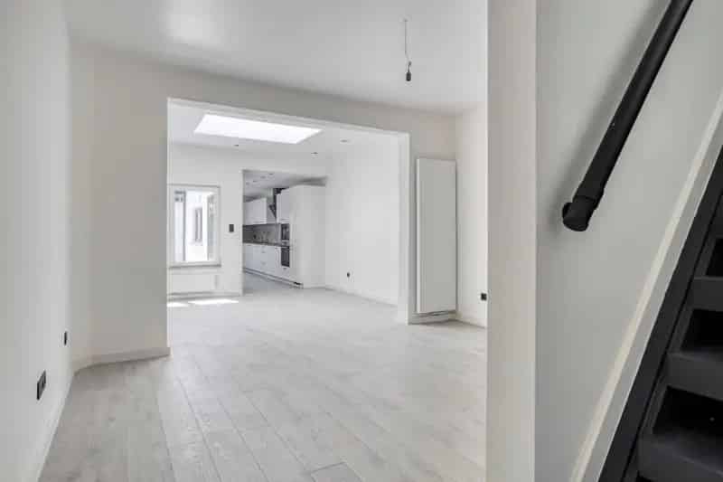 Gerenoveerde Rijwoning met Garage te Willebroek