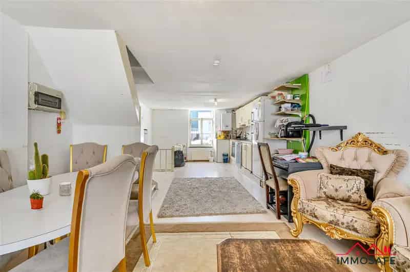 Huis te huur Gent: Winkelruimte en woning 3 slaapkamers