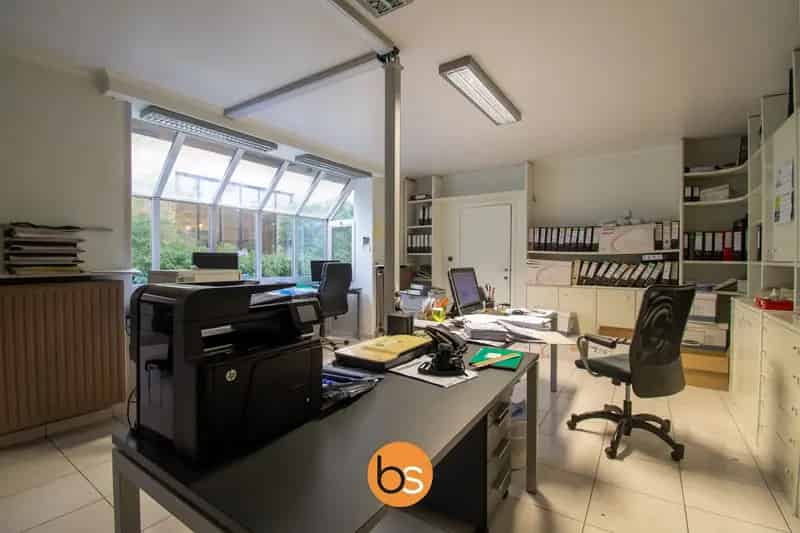 Handelspand met Woonst te Koop Sint-Eloois-Winkel