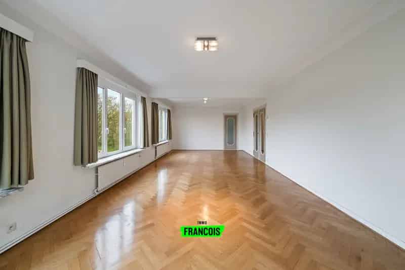 Fantastisch Hoekappartement Leopoldpark Oostende