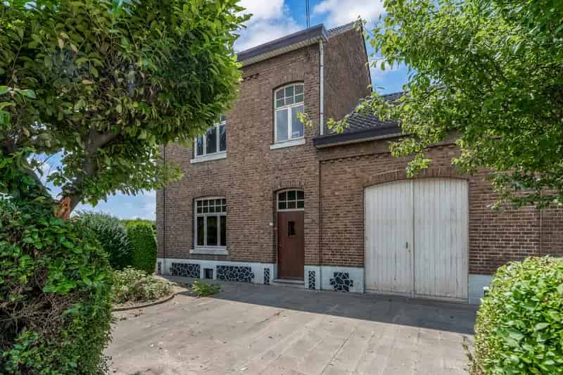 Huis te huur Kesselt: Landelijke 4-gevelwoning met garage