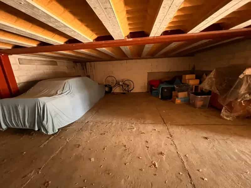 Garage te Huur Lemberge - Automatische Poort