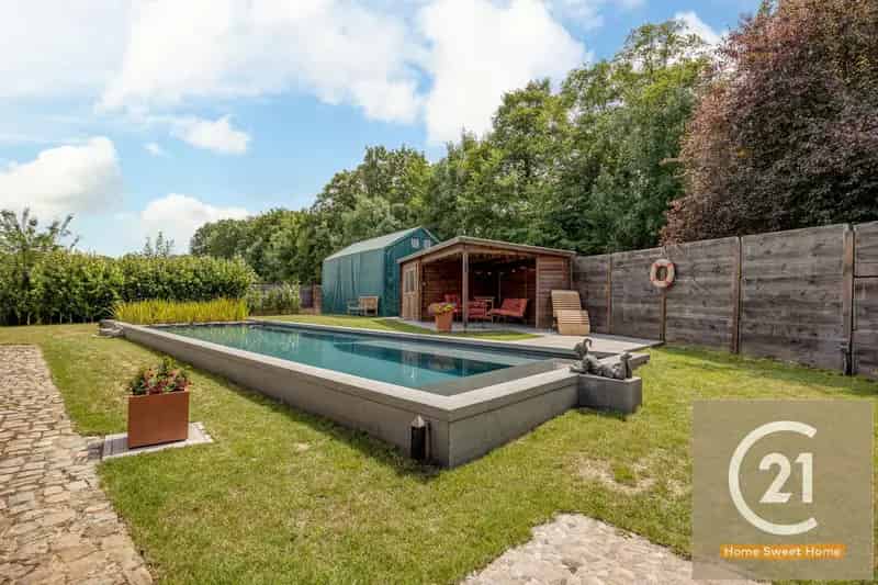 Huis te huur Machelen: unieke villa met zwembad en grote tuin