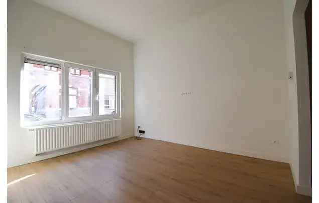 Huur 1 slaapkamer appartement van 73 m² in Antwerp