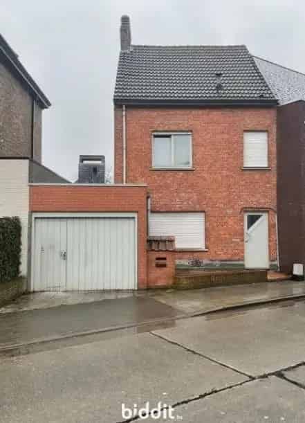 Te renoveren woning Oostkamp 385m² Garage Tuin