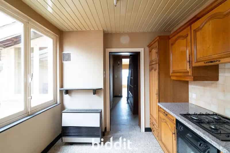 Te renoveren woning 2 slaapkamers tuin garage