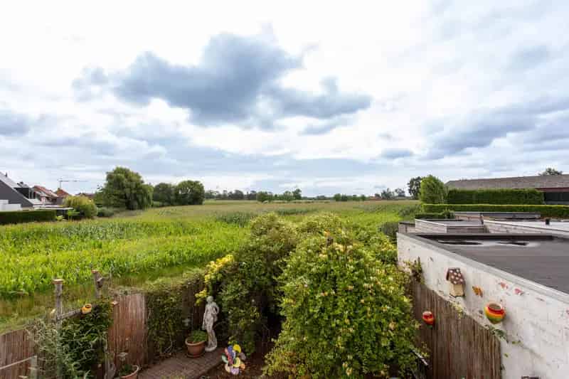 Huis te huur Essen: 3 slaapkamers, weilandzicht