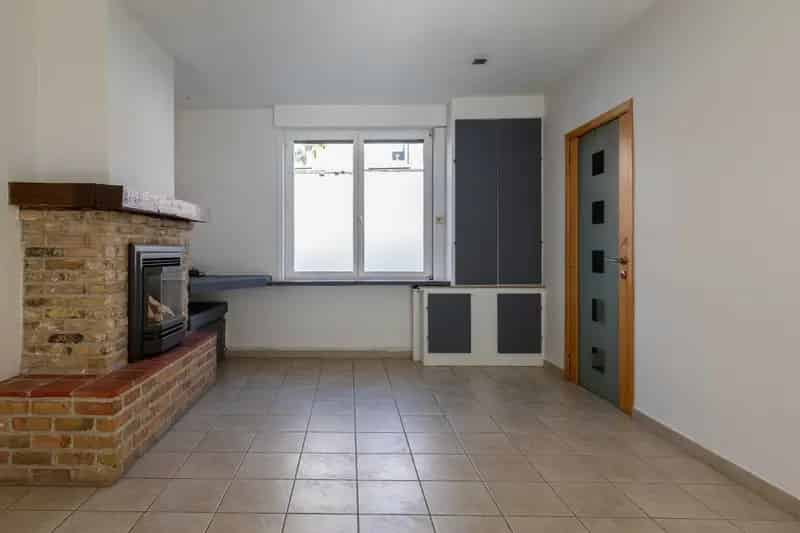 Centraal Gelegen Vernieuwde Woning met Zonneterras