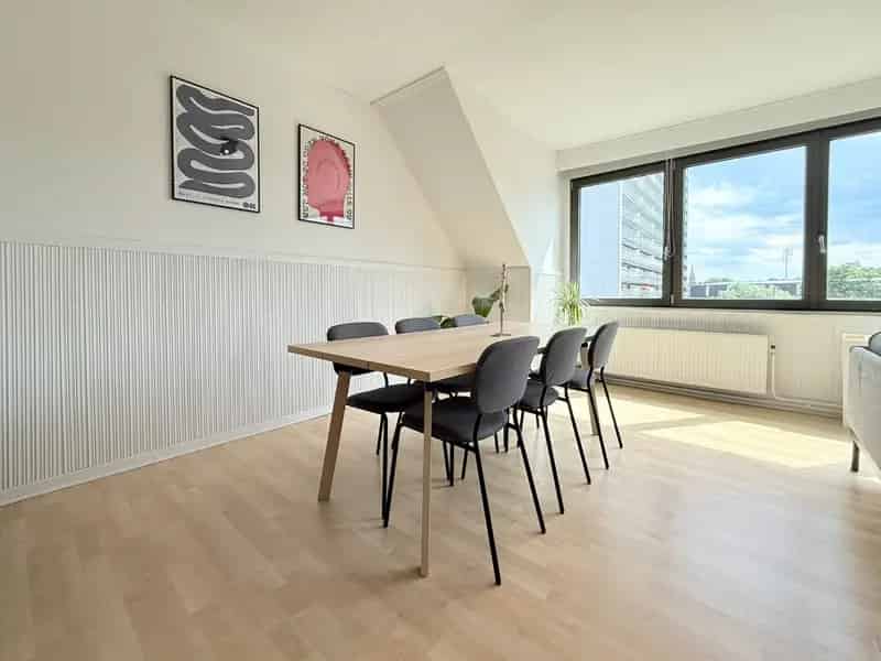 Appartement te koop: Lichtrijk appartement met 2 slaapkamers