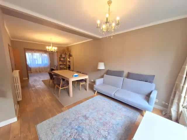 Huis te koop te Woluwe-Saint-Pierre 4 slaapkamers 2 badkamers