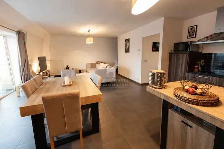 Appartement te huur in Haine-Saint-Paul met duplexfeatures