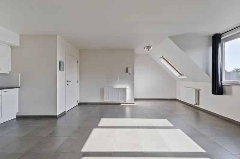 Appartement te koop Lauwe: 1 slaapkamer, balkon, autostaanplaats