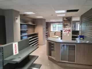 Handelsfonds Bizet - Commerciële Ruimte en Appartement