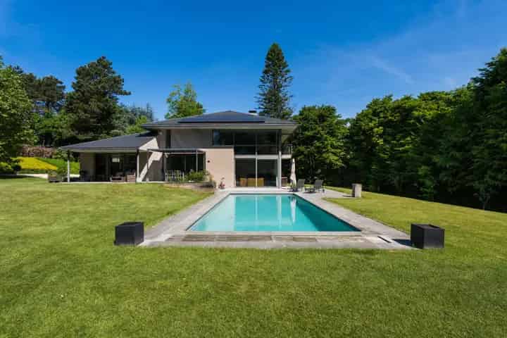 Villa te Rhode-St-Genese 5 slaapkamers zwembad EPC B