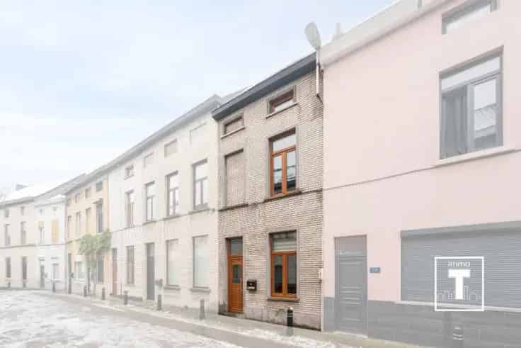 Gerenoveerde Rijwoning Gent Rustige Buurt Nabij Centrum
