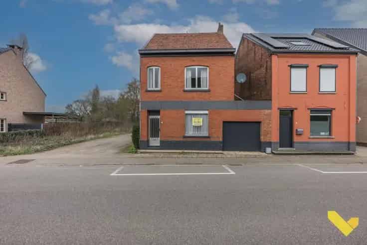 Te renoveren 3 slaapkamer woning met tuin en garage in Tessenderlo