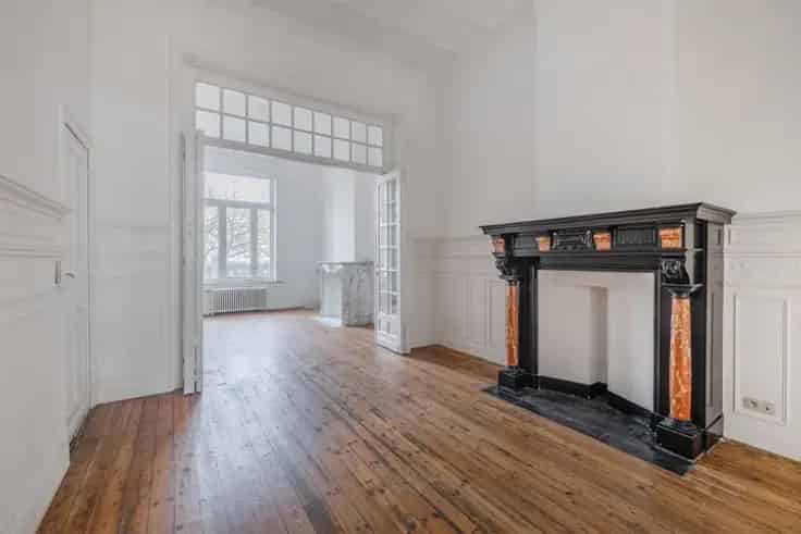 Appartement Ixelles 4 slaapkamers Tuin Parking Te renoveren