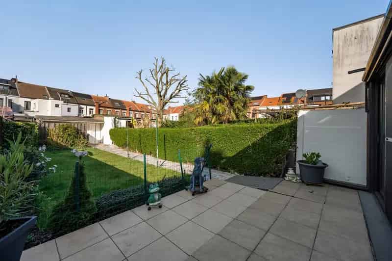 Te moderniseren gezinswoning 4-5 slaapkamers Schoten