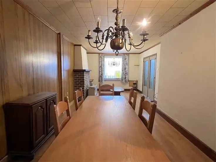 Te renoveren woning Kontich-Centraal 194m²