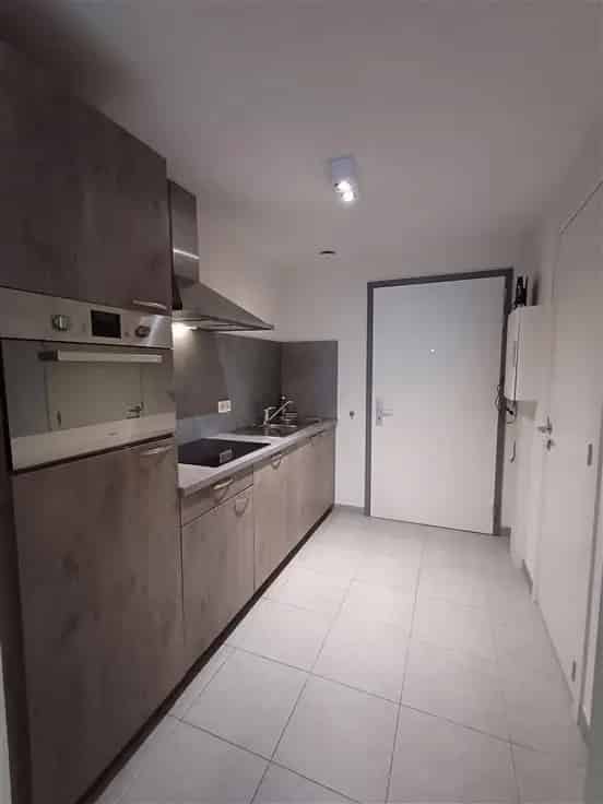 Studio te Koop Gemeubileerd 44m2 Kelder Parkeerplaats