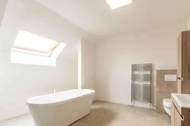 Appartement te koop Sint-Pieters-Leeuw: 2 slaapkamers, terras & tuin