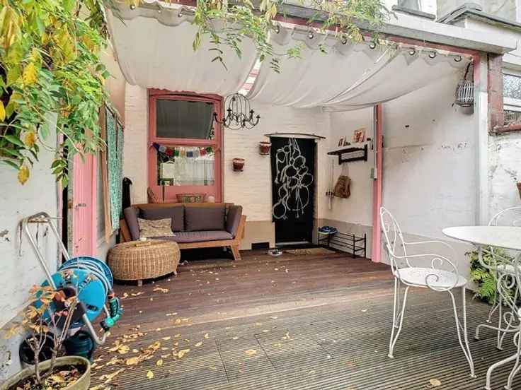 Huis te koop met 3 slaapkamers, tuin en garage in een ideale locatie