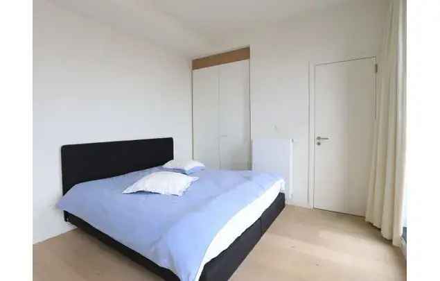 Huur 1 slaapkamer appartement van 85 m² in brussels