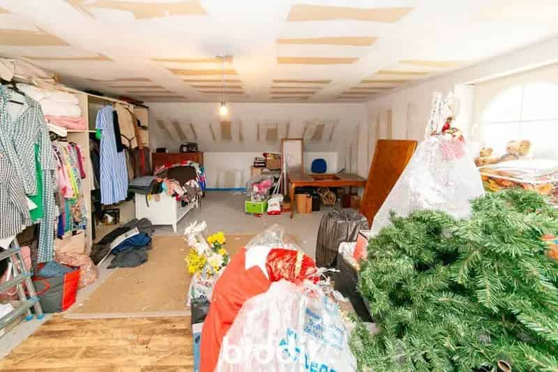 WONING MET HANDELSRUIMTE