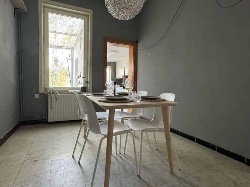 Huis te huur Izegem: 4 slaapkamers, tuin, op te frissen