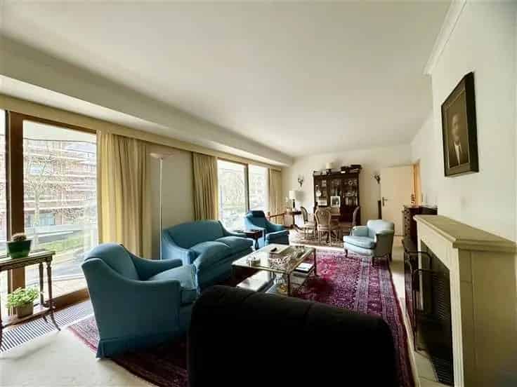 Appartement Te Koop Uccle 2 slaapkamers Garage