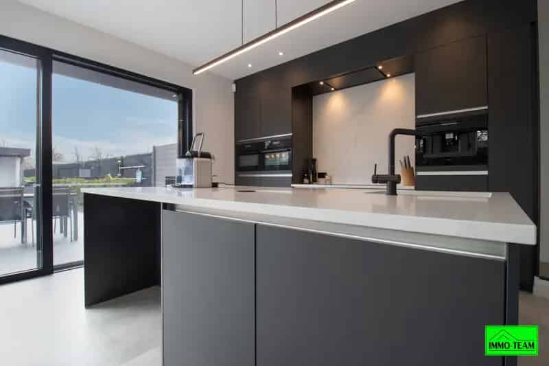 Prachtige 3 Gevel Villa Met Zwembad