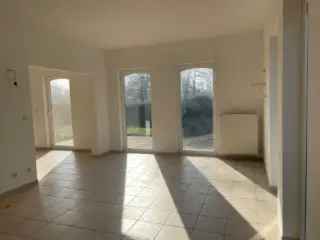 Huis te huur Hélécine 3-4 slaapkamers grote tuin