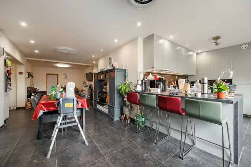 Opbrengsteigendom Beerse 5 Appartementen Handelspand