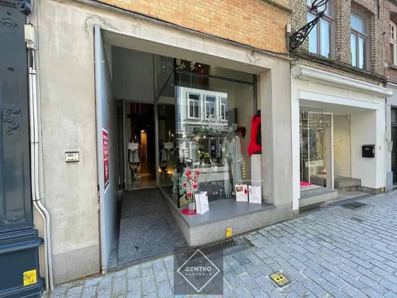 Opbrengsteigendom Brugge Centrum - Gerenoveerd Appartement en Winkelruimte